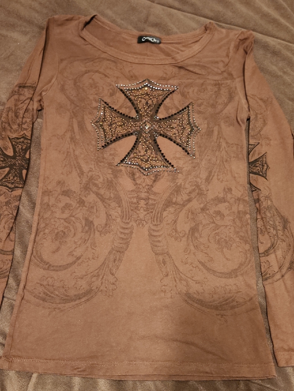 Cipo & Baxx Women's Brown Long Sleeve Studded Cross Tee
